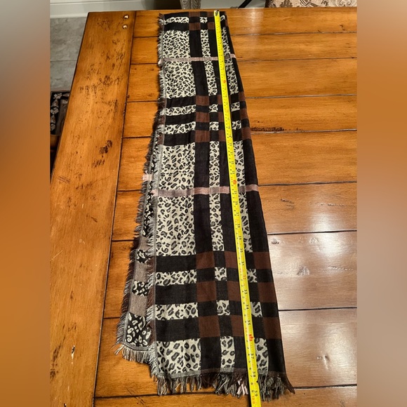 Luxury Cotton/Jacquard edge /Leopard & Stripe Motif Scarf  Black/cream/rust - Picture 7 of 8